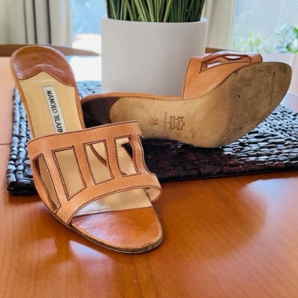 Manolo Blahnik heels!